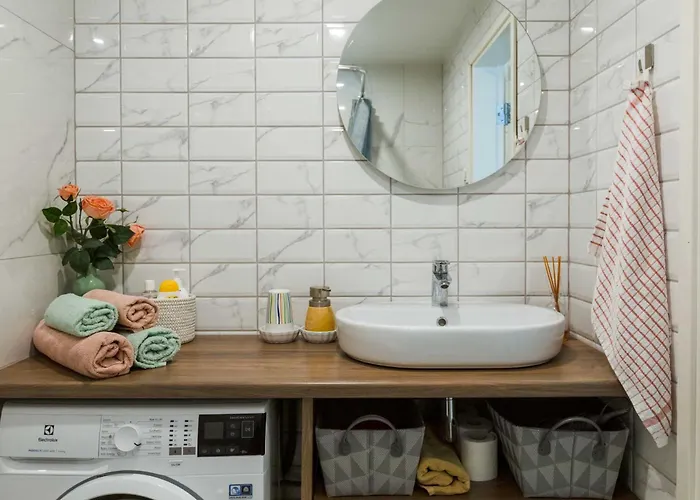 Aiaviisa * Παρνού